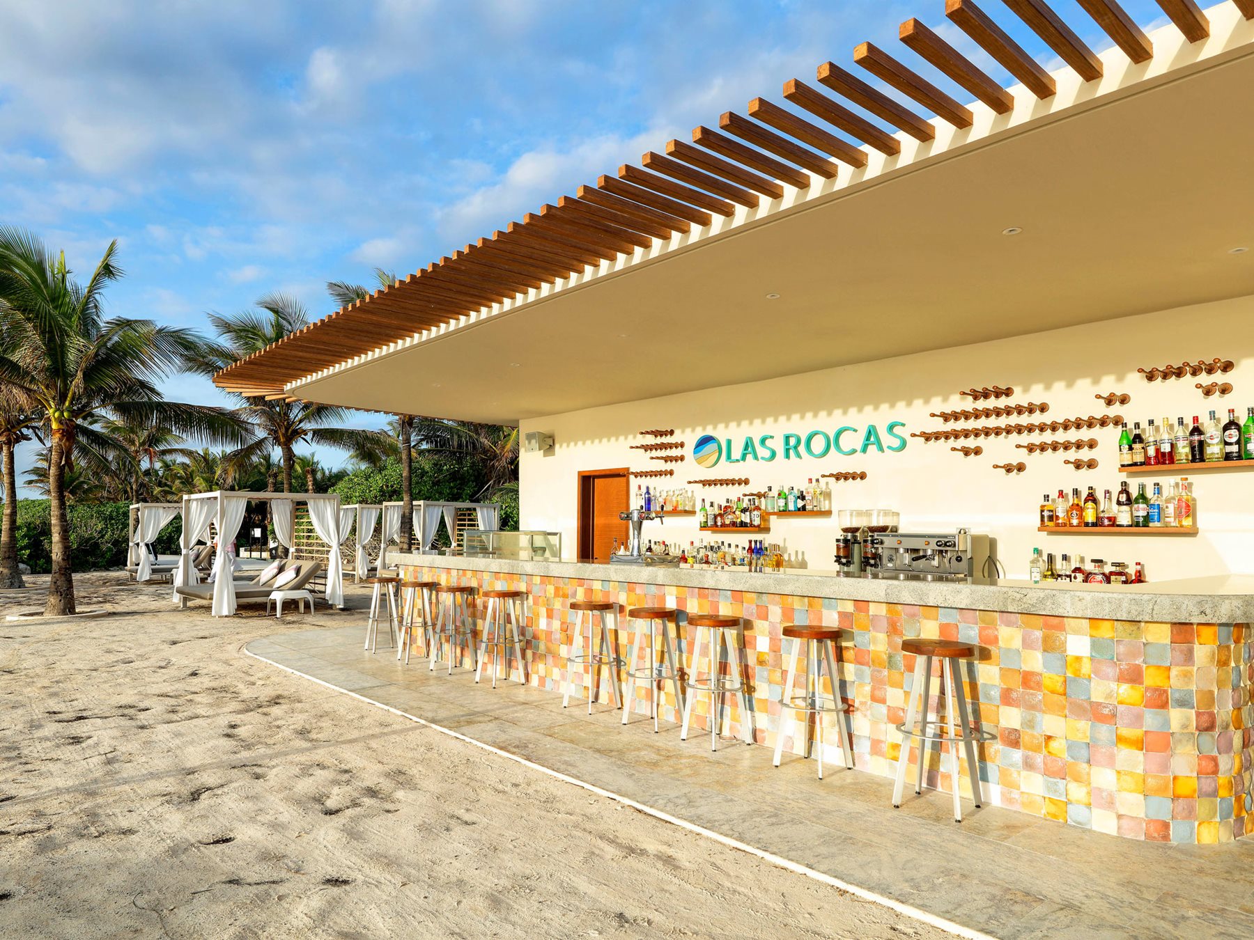 RIV-TRS-Yucatan-Bar-Las-Rocas-001