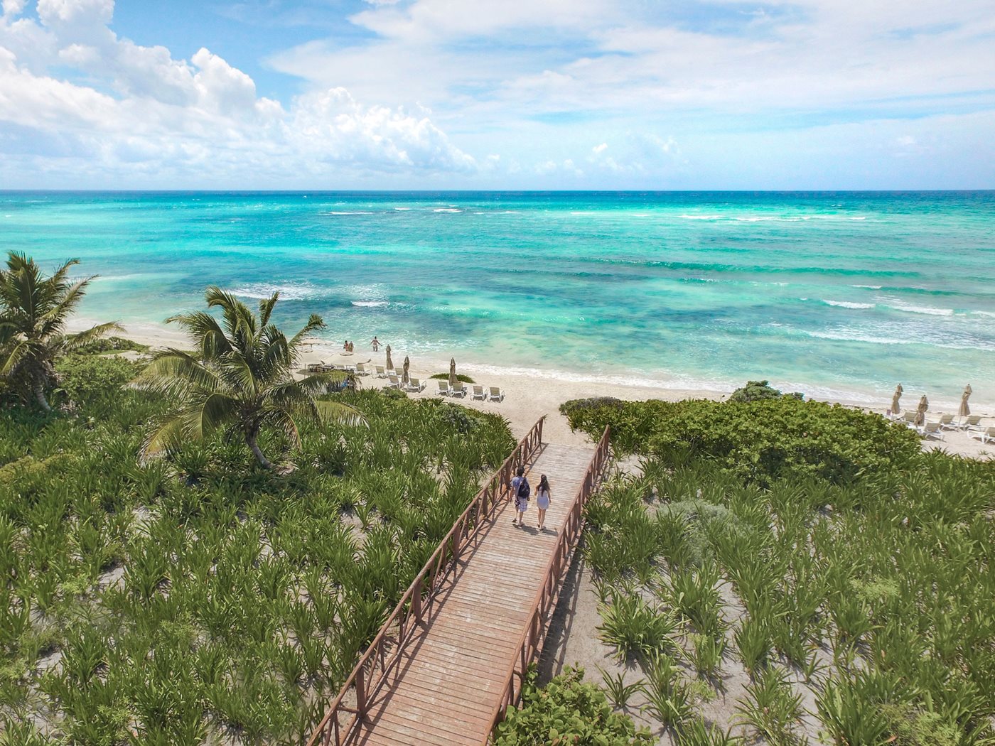 RIV-Unico-Hotel-Riviera-Maya-Beach-Walkway-001