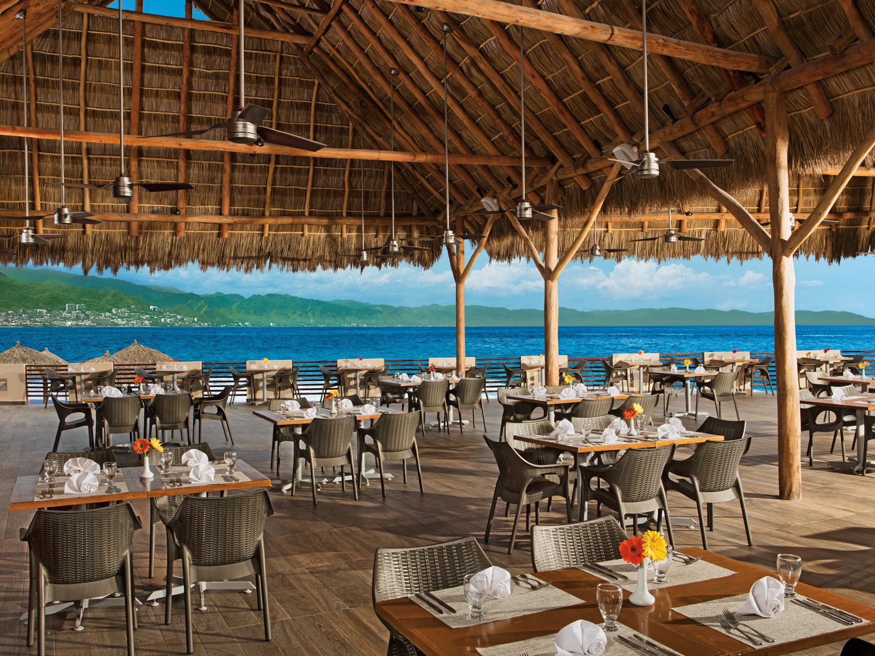 Sunscape-Puerto-Vallarta-Restaurant-002-World-Cafe