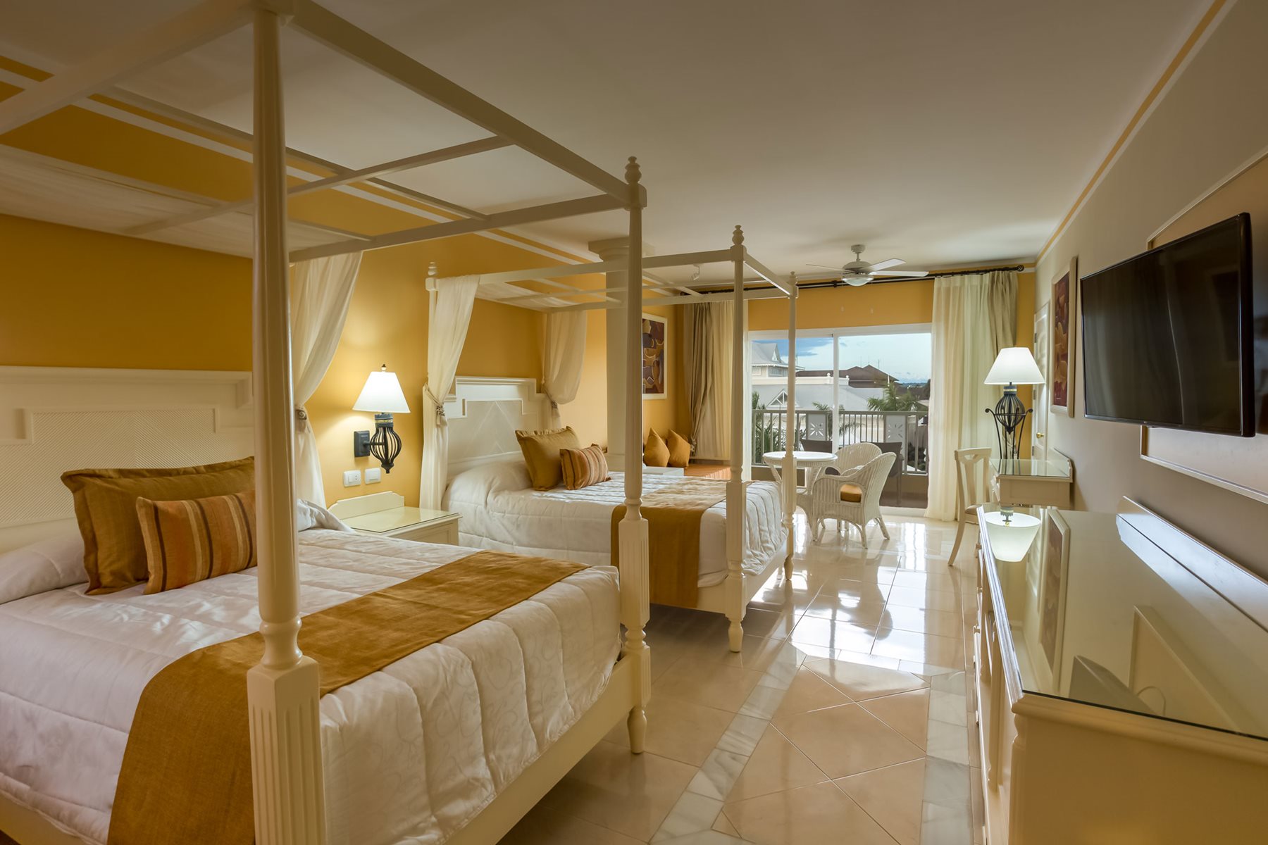 LRM-Luxury-Bahia-Principe-Bouganville-Room-Junior-Suite-Deluxe-PV-002