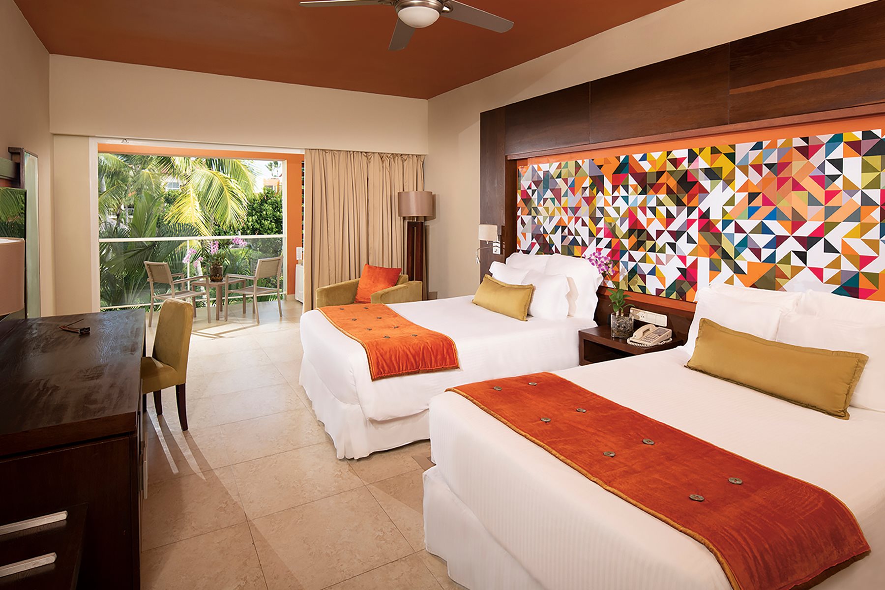 PUJ-Breathless-Punta-Cana-Room-Allure-Junior-Suite-Double-001