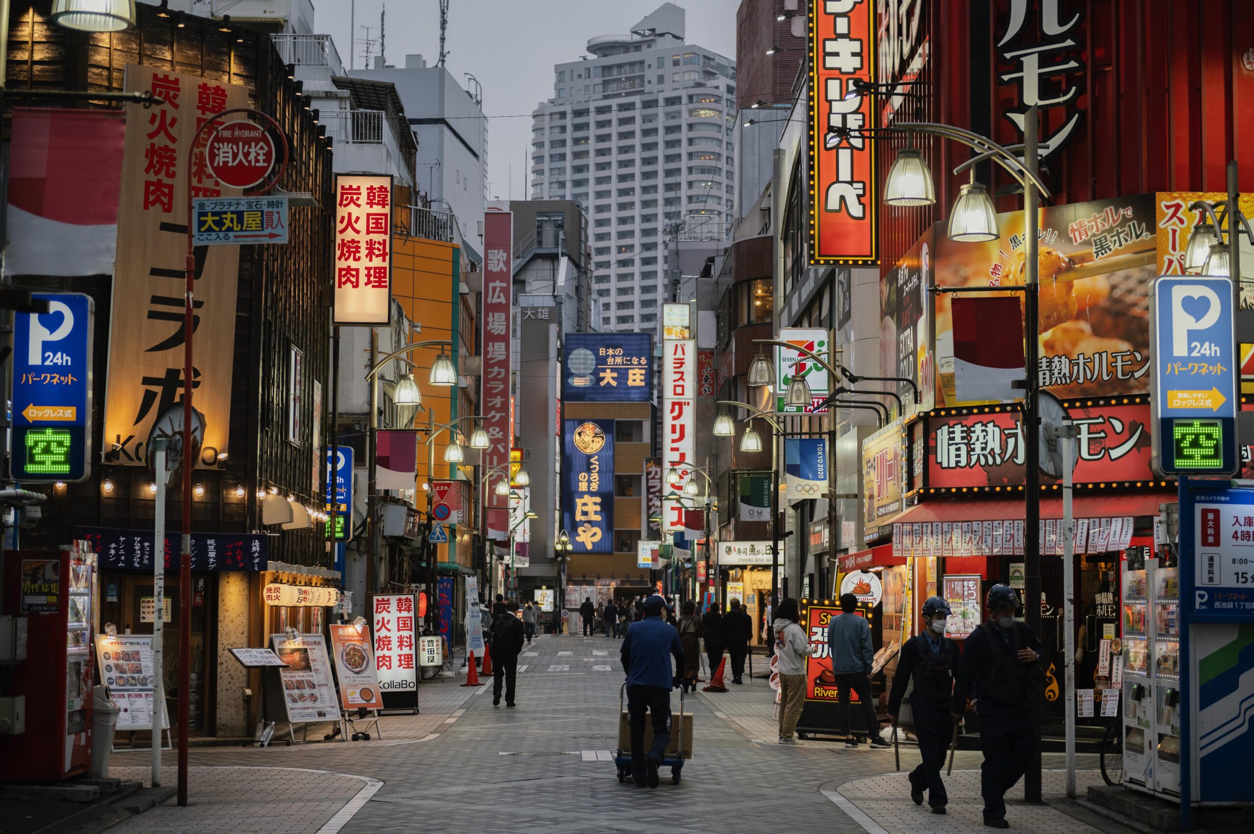 people-walking-japan-street-nighttime