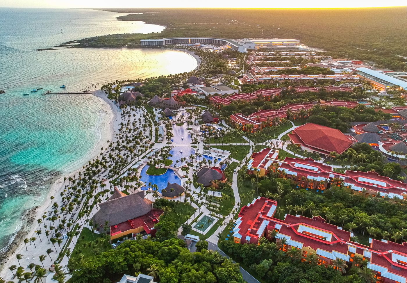 RIV-Barcelo-Maya-Grand-Resort-Aerial-001