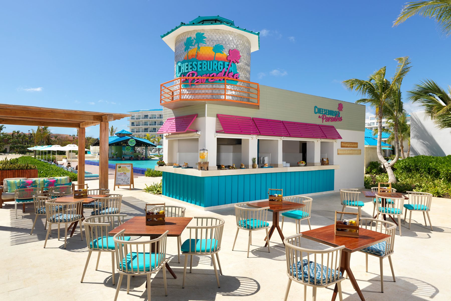 puj-margaritaville-cap-cana-resto-cheeseburger-01.jpg