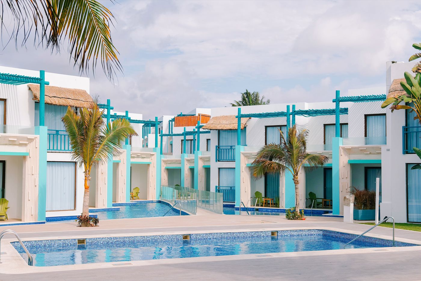 riv-margaritaville-cun-pool-03