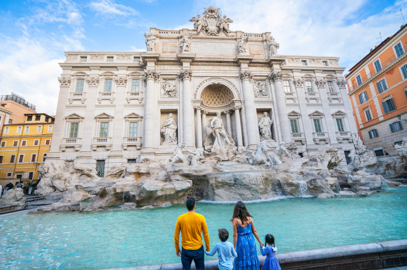 RCI_JW_Rome_122019_JetSettingFam_Trevi_Fountain_840_RET