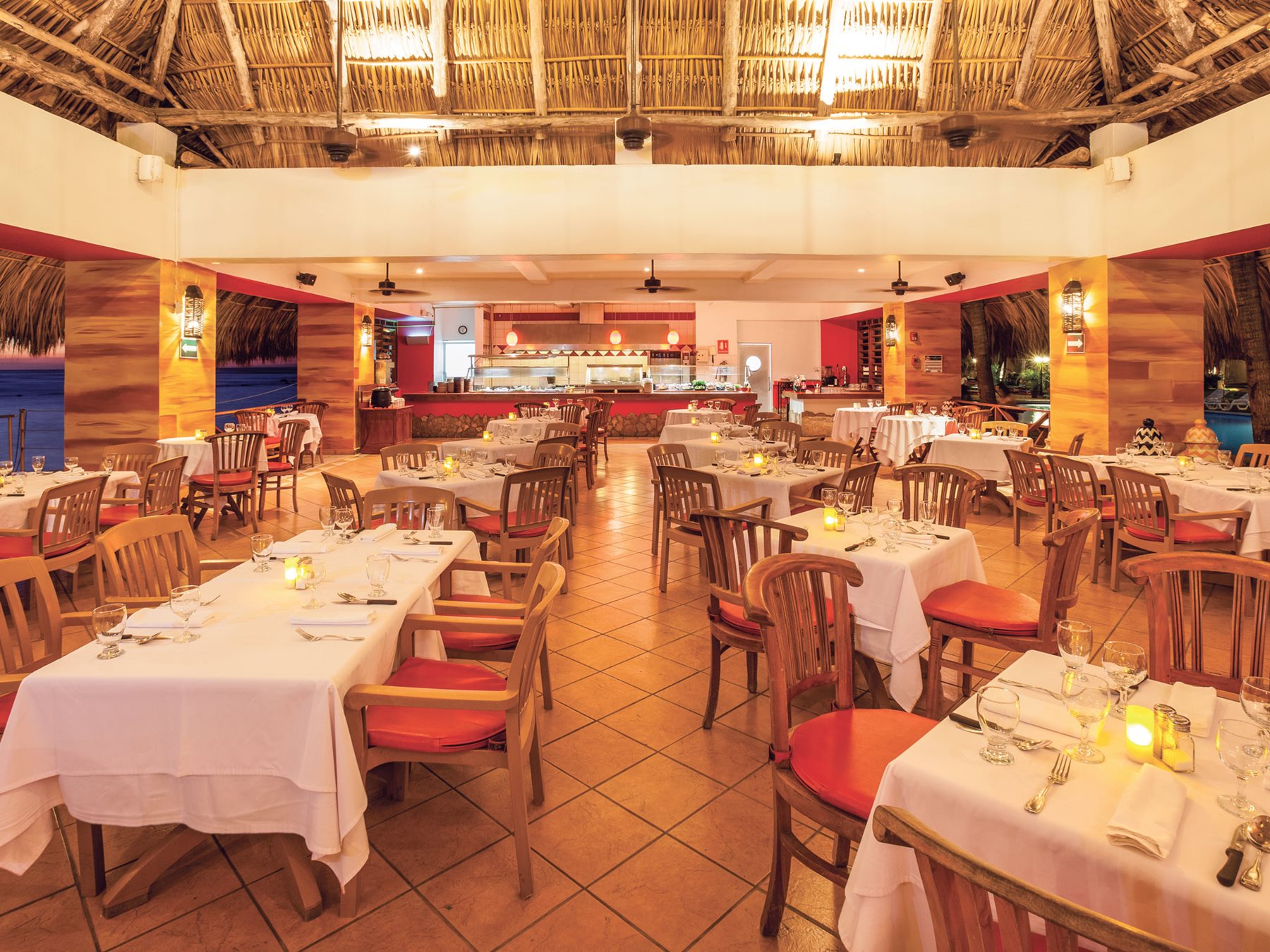 Royal-Decameron-Salinitas-Restaurant-002-Maya-Grill