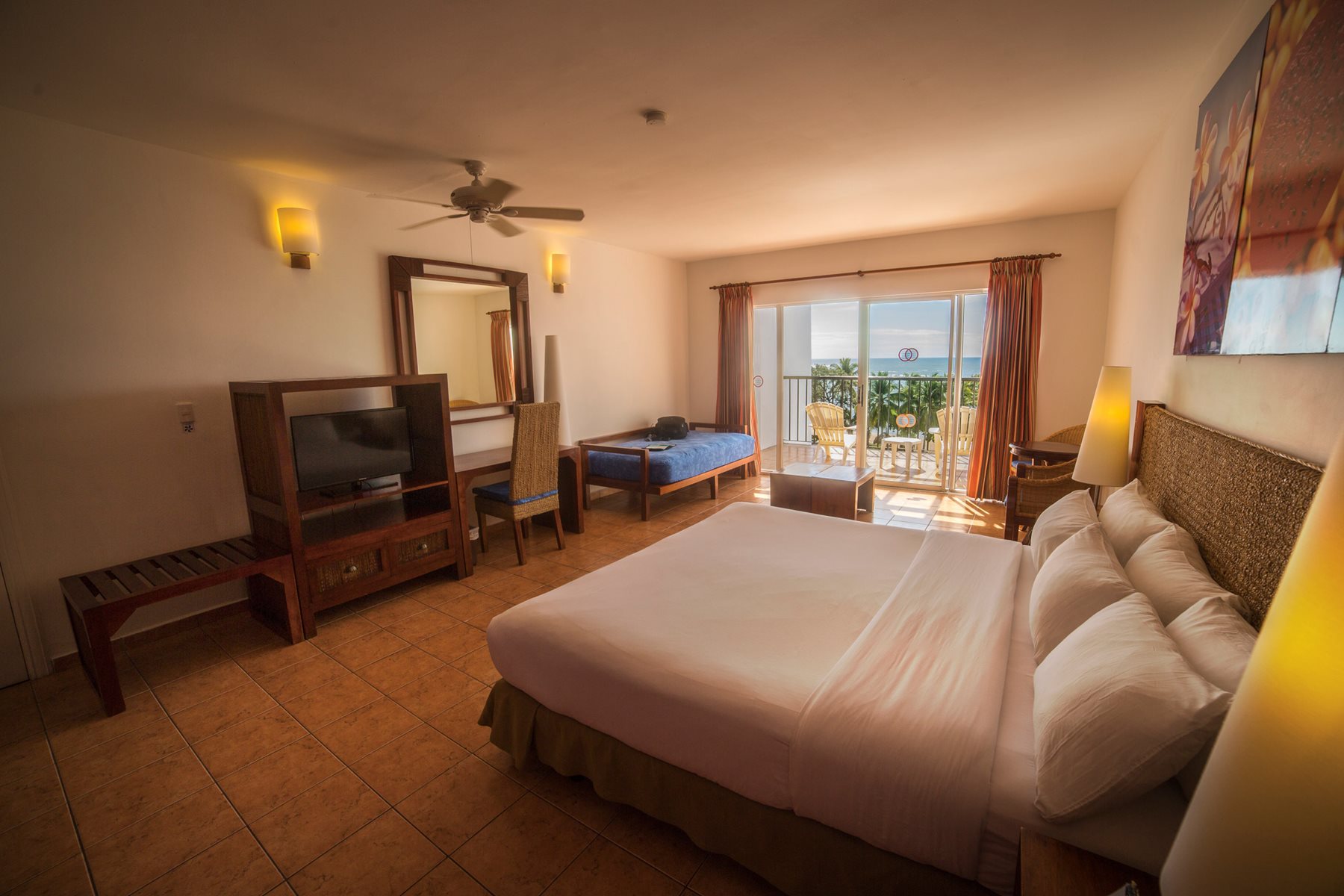 Royal-Decameron-Salinitas-Room-002-Superior