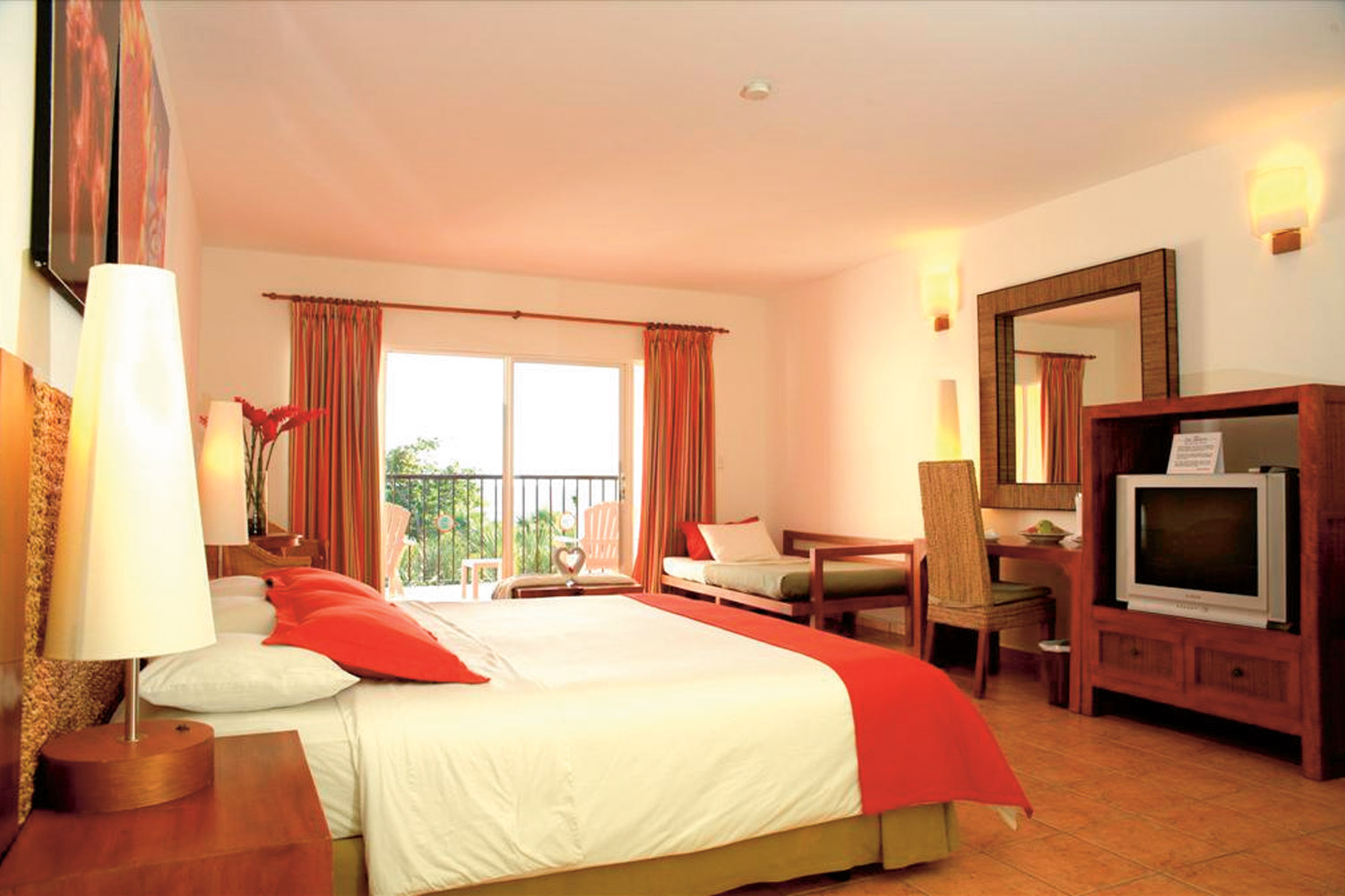 SAL-Royal-Decameron-Salinitas-Room-Superior-004