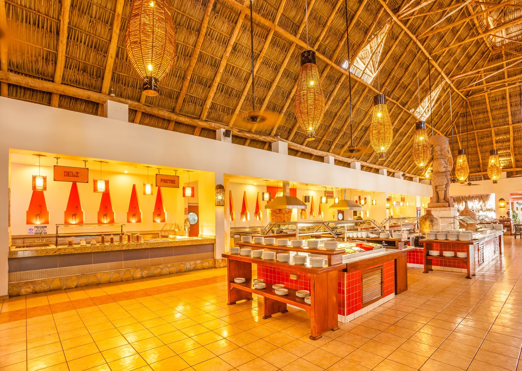 sal-royal-decameron-salinitas-resto-food-court-01.jpg